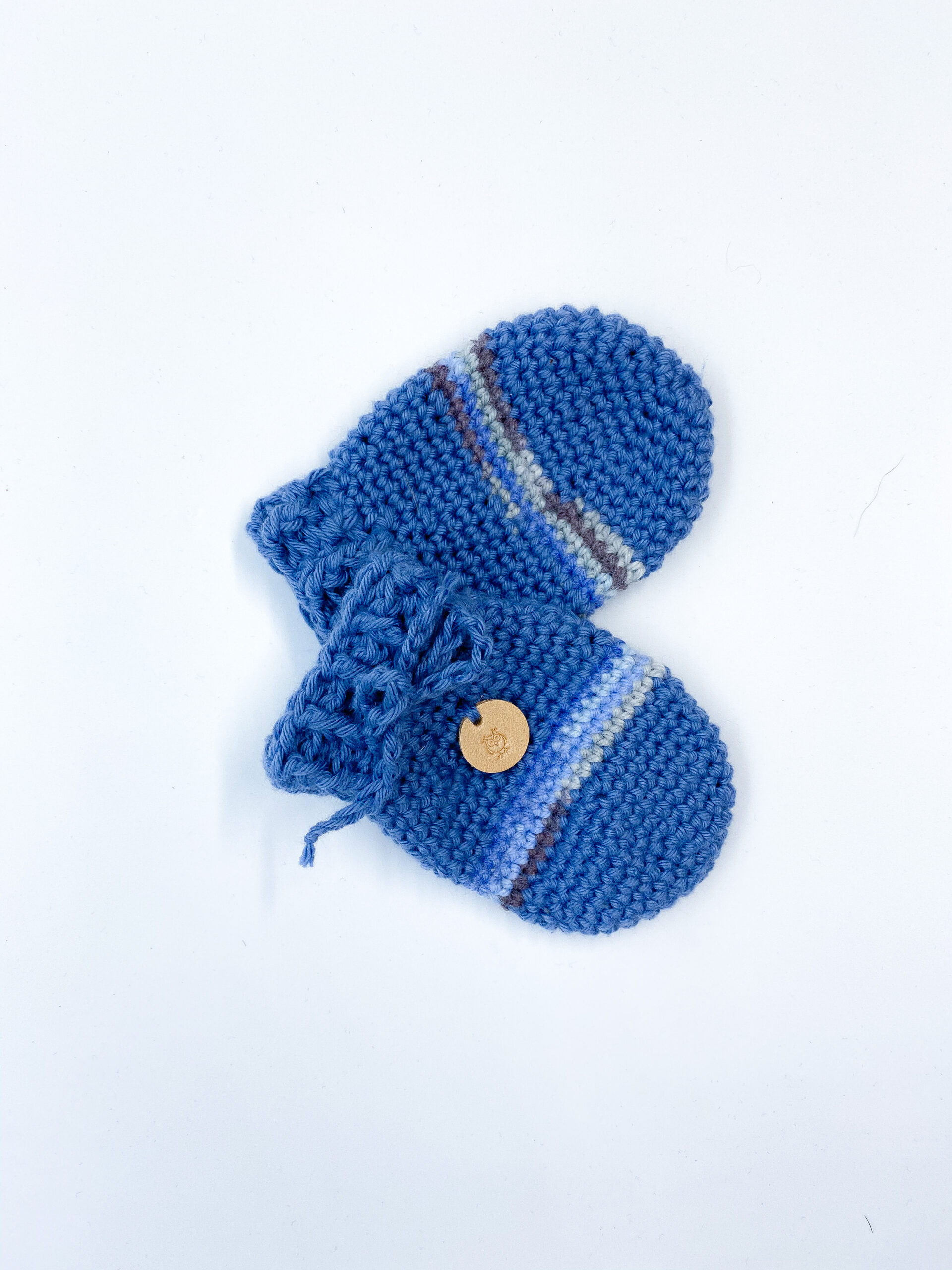 babywantjes-blauw-gehaakt babywantjes-blauw-gehaakt