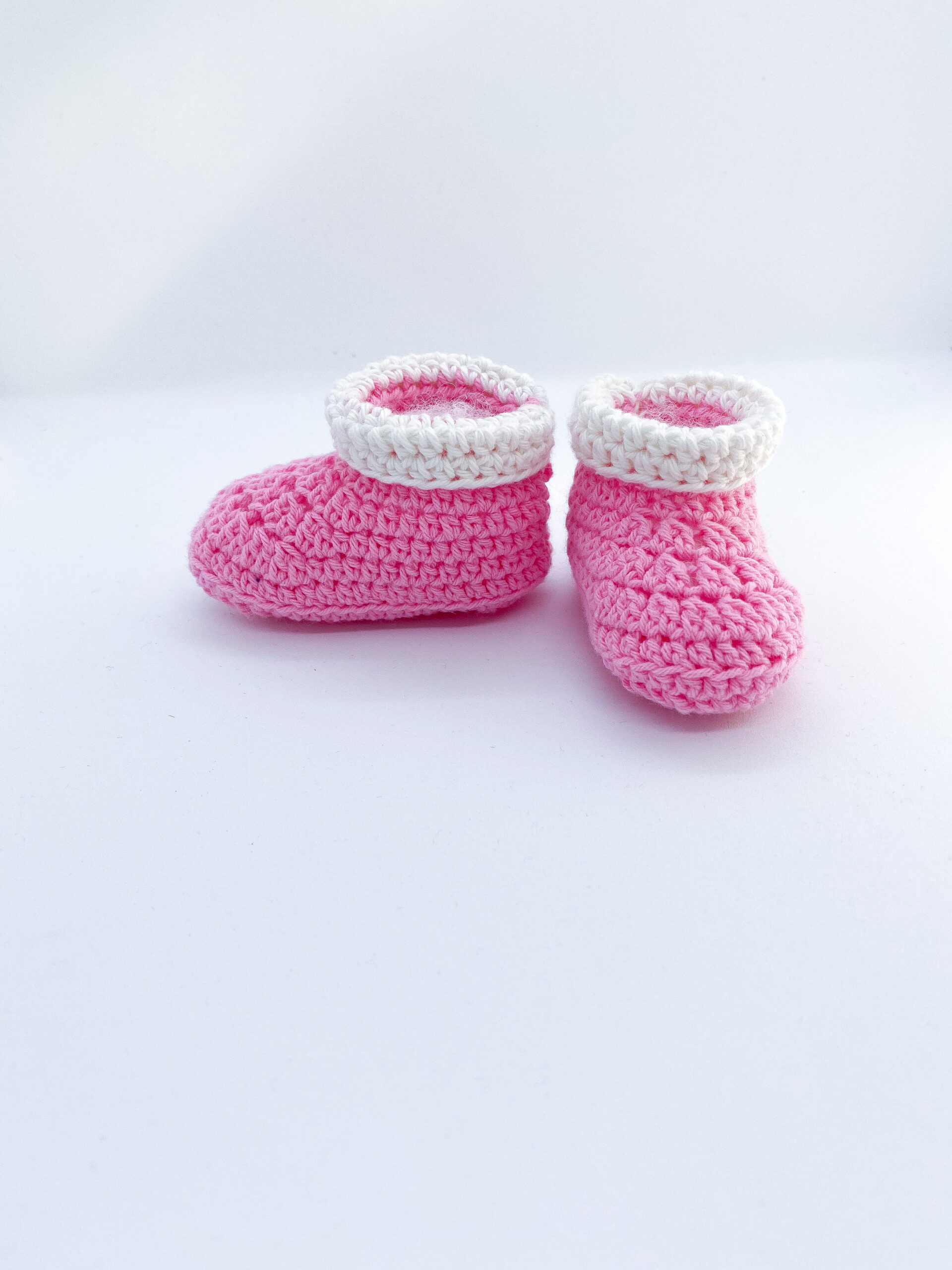 babyslofjes-roze-gehaakt babyslofjes-roze-gehaakt